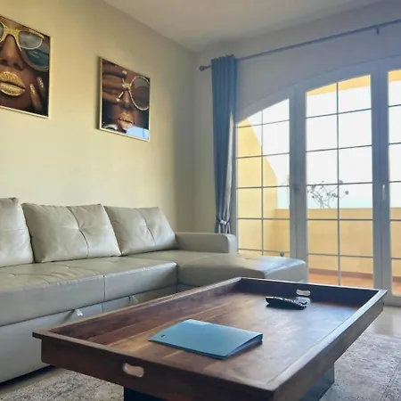 Espacioso En Mijas Con Parking Privado