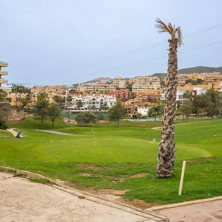 Espacioso En Mijas Con Parking Privado